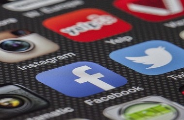 بالأرقام.. وسائل التواصل الاجتماعي