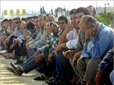 45% معدل البطالة في غزة 