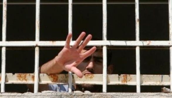 تدهور الأوضاع النفسية والصحية لأسرى معزولين في معتقل مجدو