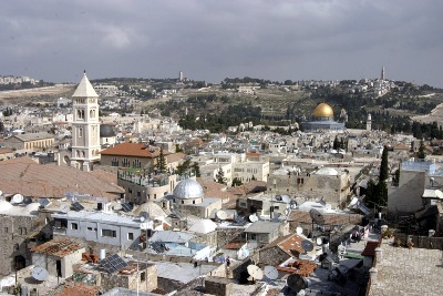 المقدسيون يصدرون وثيقة عهد القدس 