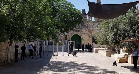 الأردن.. الهدوء في القدس يكون بإزالة البوابات الإلكترونية عن أبواب الأقصى