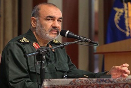 سلامي: إيران مستعدة لخوض حرب طويلة ولن تقبل بتهديد مفاوضيها