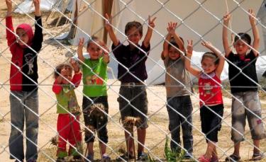 الأمن العام اللبناني يحتجز 15 لاجئاً فلسطينياً من سوريا