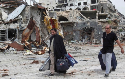 عدد من أهالي حمص يعودون إلى منازلهم 