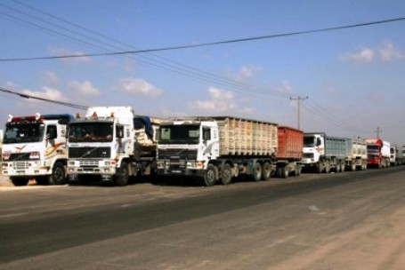 600 شاحنة عبر ابو سالم الى القطاع