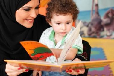 نصائح لتكسبي صداقة طفلك