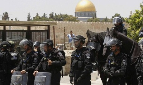 إبعاد 12 مقدسياً عن البلدة القديمة والأقصى