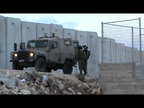 الاحتلال يزعم محاولة سائق فلسطيني دهس جنديين جنوب نابلس