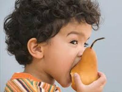 العناصر الغذائية الضرورية للطفل الرياضي