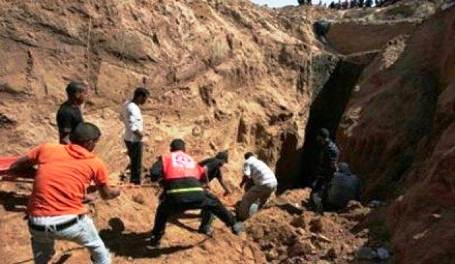 غزة... اصابة 7 مواطنين في انهيار نفق