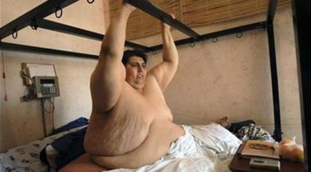 وفاة أكثر الرجال بدانة في العالم