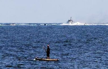 بحرية الاحتلال تعترض الصيادين في بحر غزة