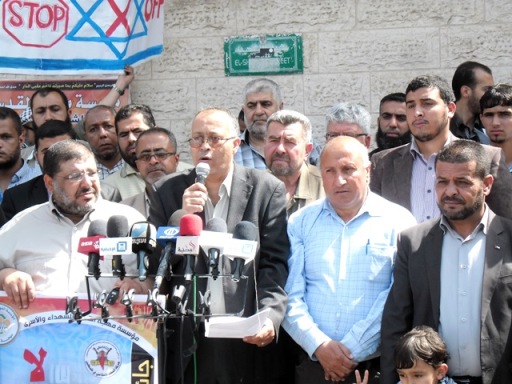 أهالي الأسرى في غزة: أبناؤنا يعانون أشد أنواع القهر والأذى