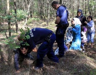 السلطات البلغارية توقف 39 سوريا حاولوا العبور إلى صربيا