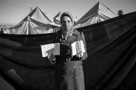 3 عائلات فلسطينية في وضع مأساوي على الحدود الأردنية العراقية 