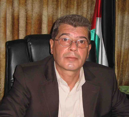 قراقع: الأسرى لن يظلوا متفرجين على السياسة الإجرامية الإسرائيلية وسيدافعون عن حقوقهم