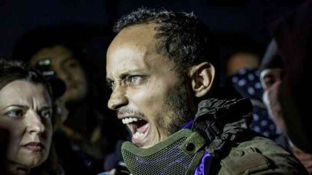 مقتل ضابط منشق قصف المباني الحكومية في فنزويلا