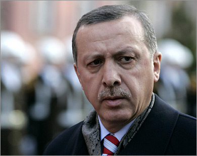 أردوغان يبرق لعباس معزياً باستشهاد أبو عين
