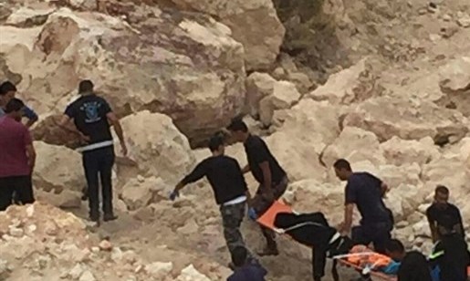 مصرع شخصين في حادث سير شمال القدس