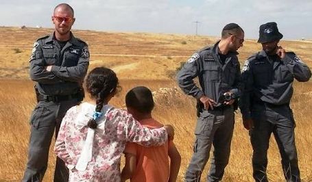 الاحتلال يواصل حصار العراقيب لليوم الـ 3