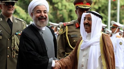 السيد خامنئي: أمن المنطقة مرهون بالعلاقات الجيدة والسليمة بين دولها