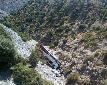 مقتل 29 شخصا جراء انحراف حافلة عن مسارها غربي نيبال