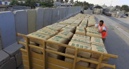 الاقتصاد بغزة تفتح باب التسجيل للراغبين بالحصول على الإسمنت
