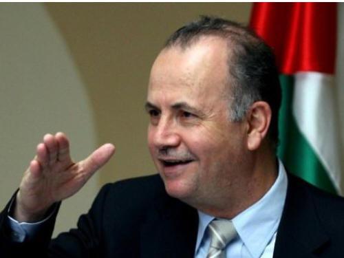 مصطفى:الحكومة تجتهد لتطوير حقل الغاز الطبيعي مقابل شواطئ غزة