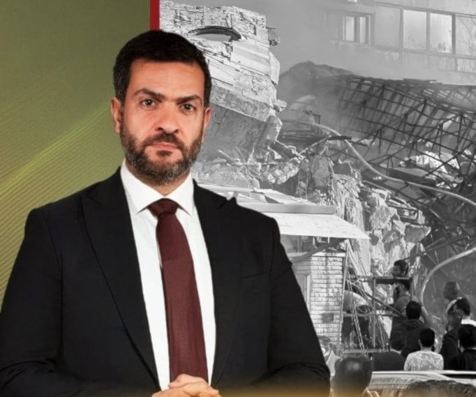 مذيع الميادين.jpeg