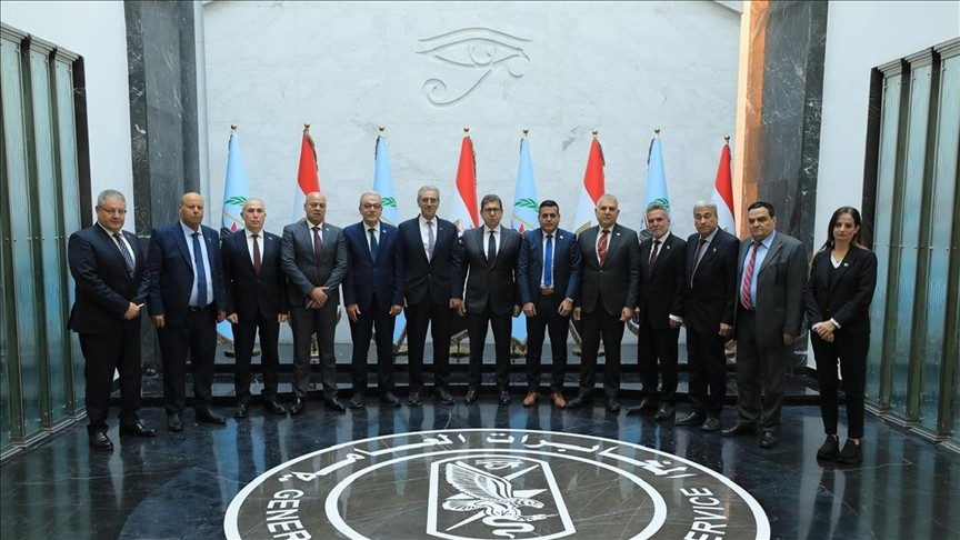 مصر تبحث مع لجنة غزة.jpg