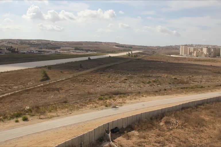 مطار قلنديا