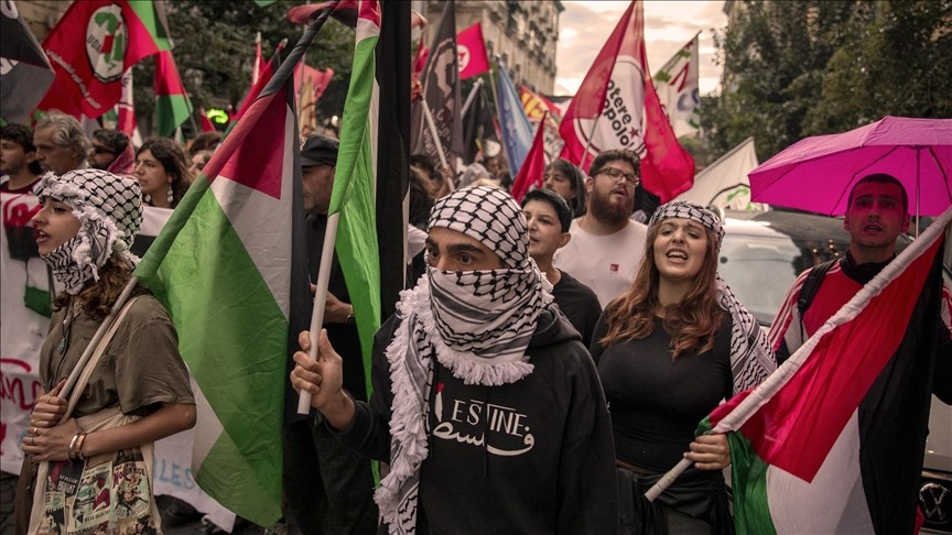 ايطاليا تظاهرات.jpg